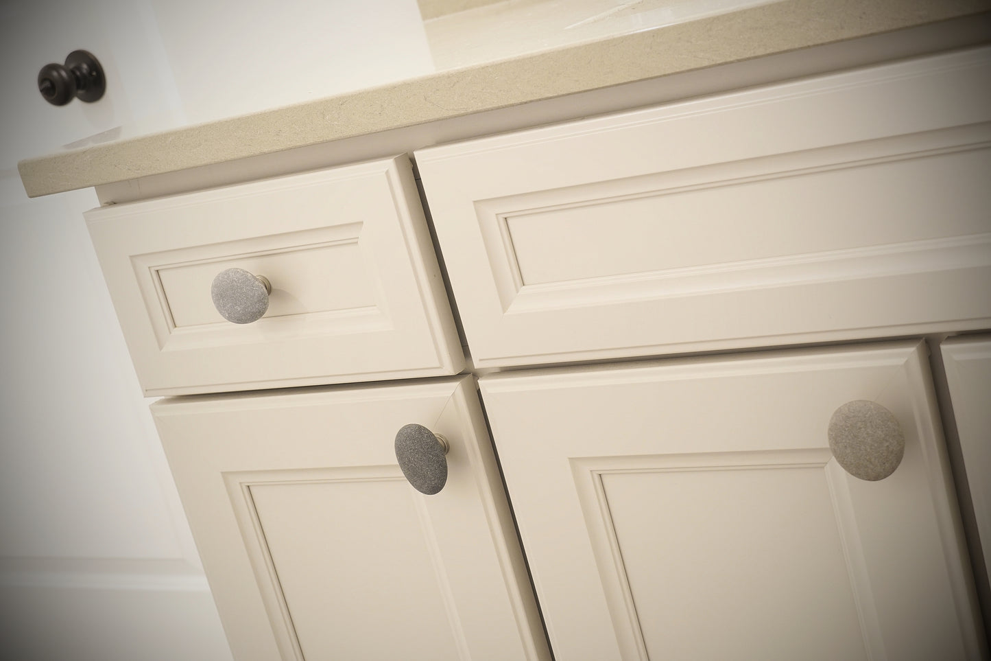 Natural Stone Cabinet Knobs - Set of 8 | Greige Pebbles